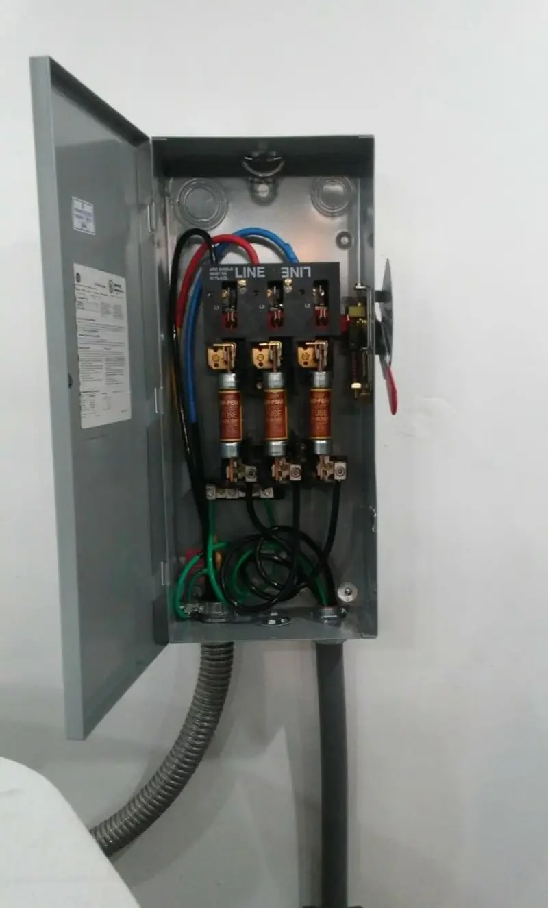 Three-phase disconnect switch installed for Electrical Wiring & Rewiring in Rio Vista